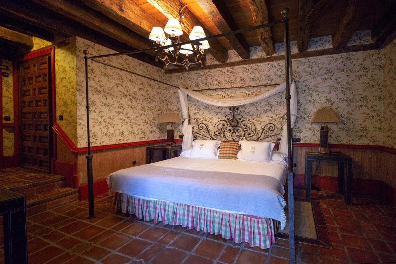 Hotel Rural Castillo De Somaen Exterior photo
